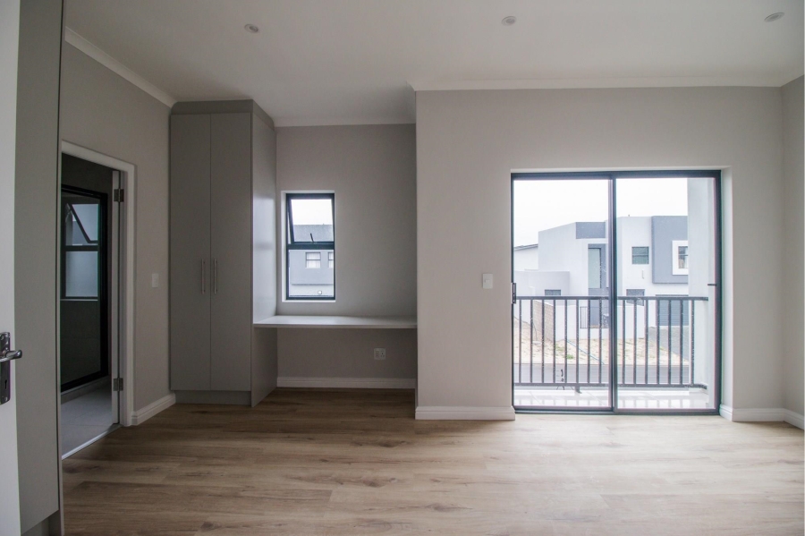 3 Bedroom Property for Sale in Sandown Western Cape